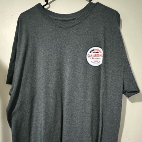 USED Men's Blue 84 Short Sleeve Shirt Color Grey Size XL San Antonio Texas - Picture 1 of 3